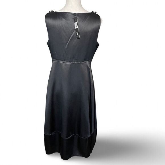 TAHARI Charlotte Dress, 100% Silk, Black, Ruffled V neckline, NWT, Size 6 - Picture 8 of 8